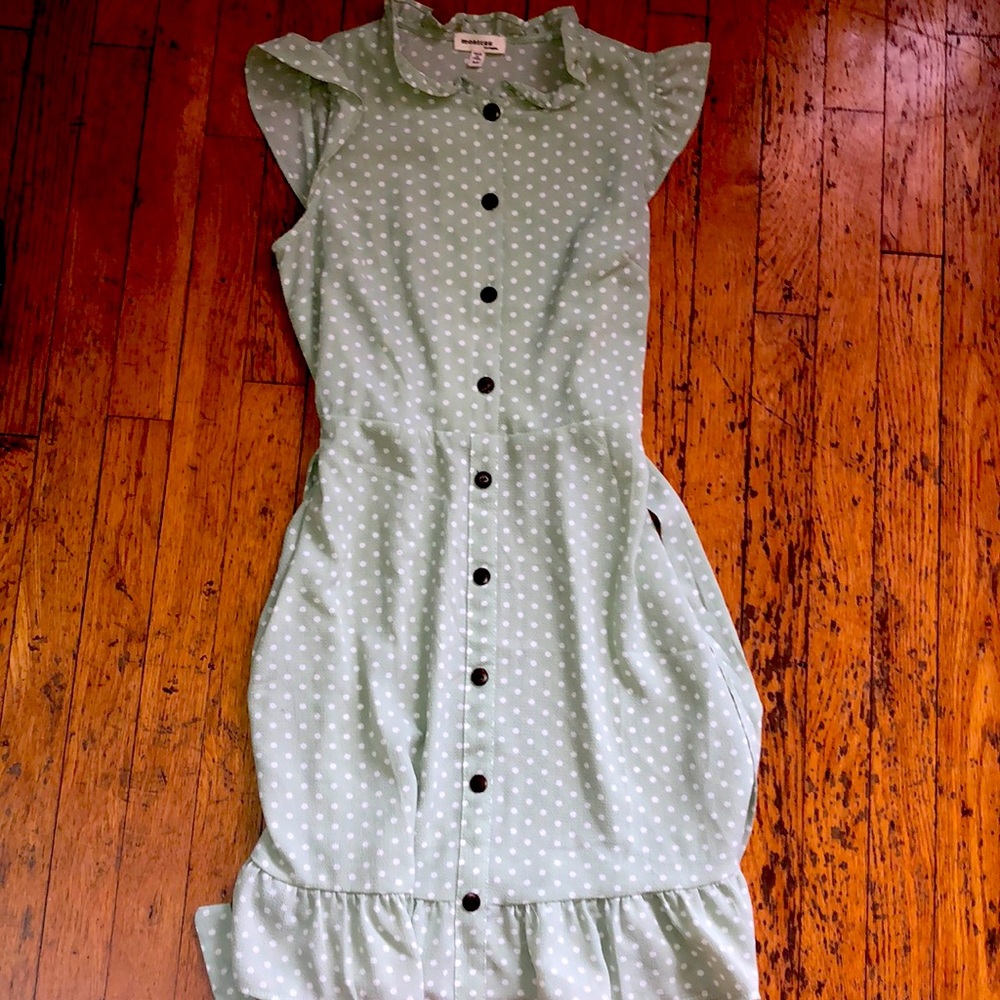Women’s fashionable dress